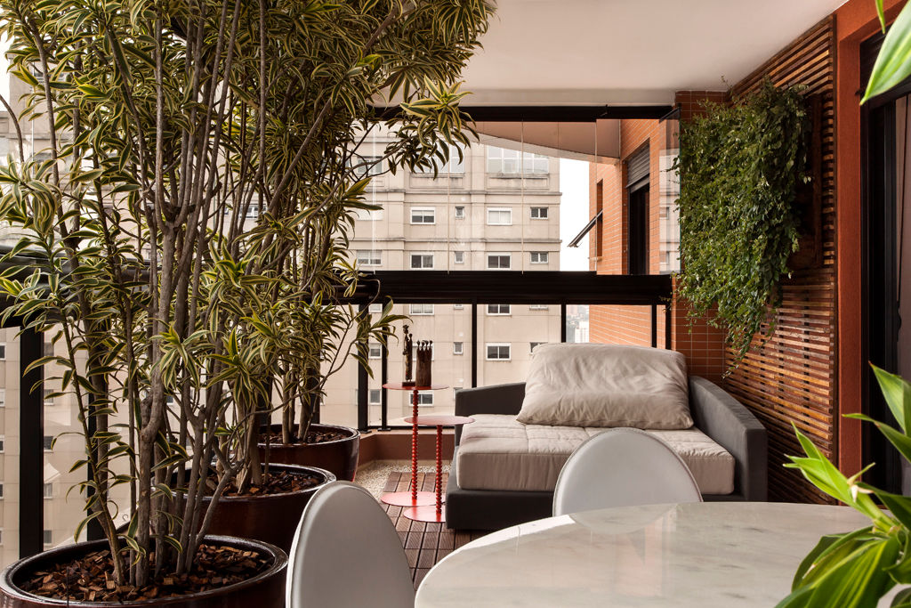 Varanda homify Modern Terrace