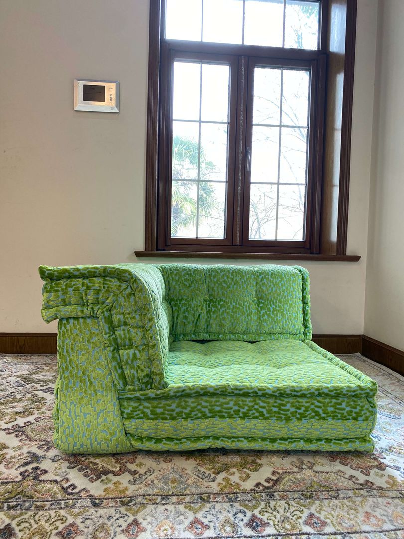 What are your sizes? Lila & Lin Villas Furniture, Window, Rectangle, Wood, Comfort, Floor, Wood stain, Flooring, Hardwood, Shade