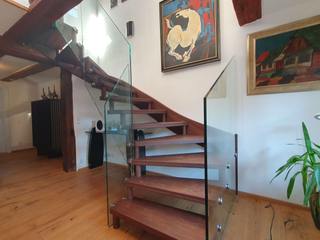 Bolzentreppe mein Treppenhaus Grohskurth Stairs Stairs, Flooring, Wood, Interior design, Floor, Handrail, Wood flooring, Wood stain, Hardwood, Baluster