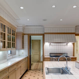 Kitchen Transformation : Before and After