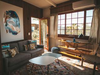 EA20250813-23929 Press profile homify Storage room Furniture, Interior design, Wood, Flooring, Floor, Lighting, Room, Living room, Couch, Home