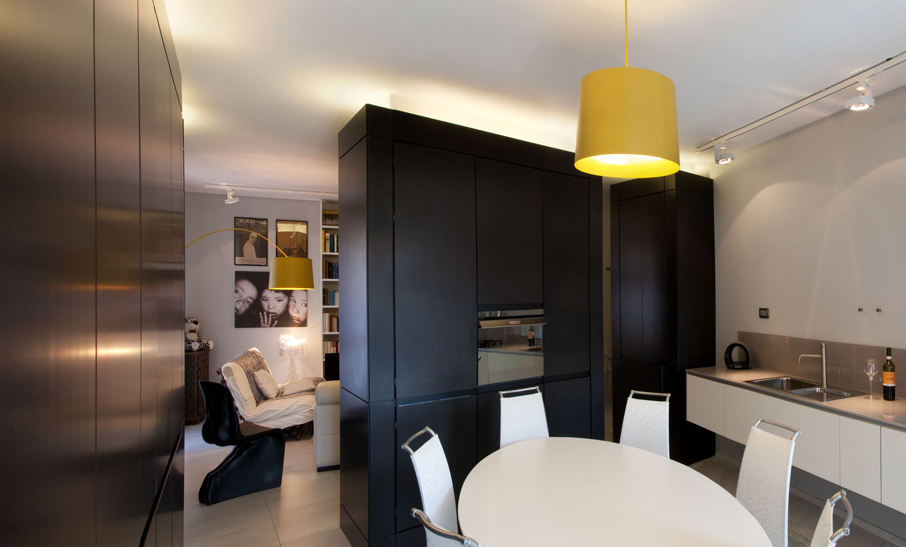 Cucina Bodà Modern Kitchen Tavolo,Arredamento,Proprietà,Sedia,Costruzione,Illuminazione,Interior design,Pavimento,Salotto,Pavimentazione