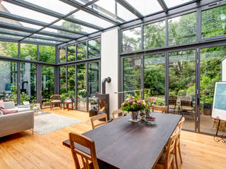 Wintergarten und Bad für ein Backsteinhaus EMBERT Raumkonzept INNENARCHITEKTUR Modern Conservatory Aluminium/Zinc Wintergarten,Gästebad,Solarlux,Pitchpine