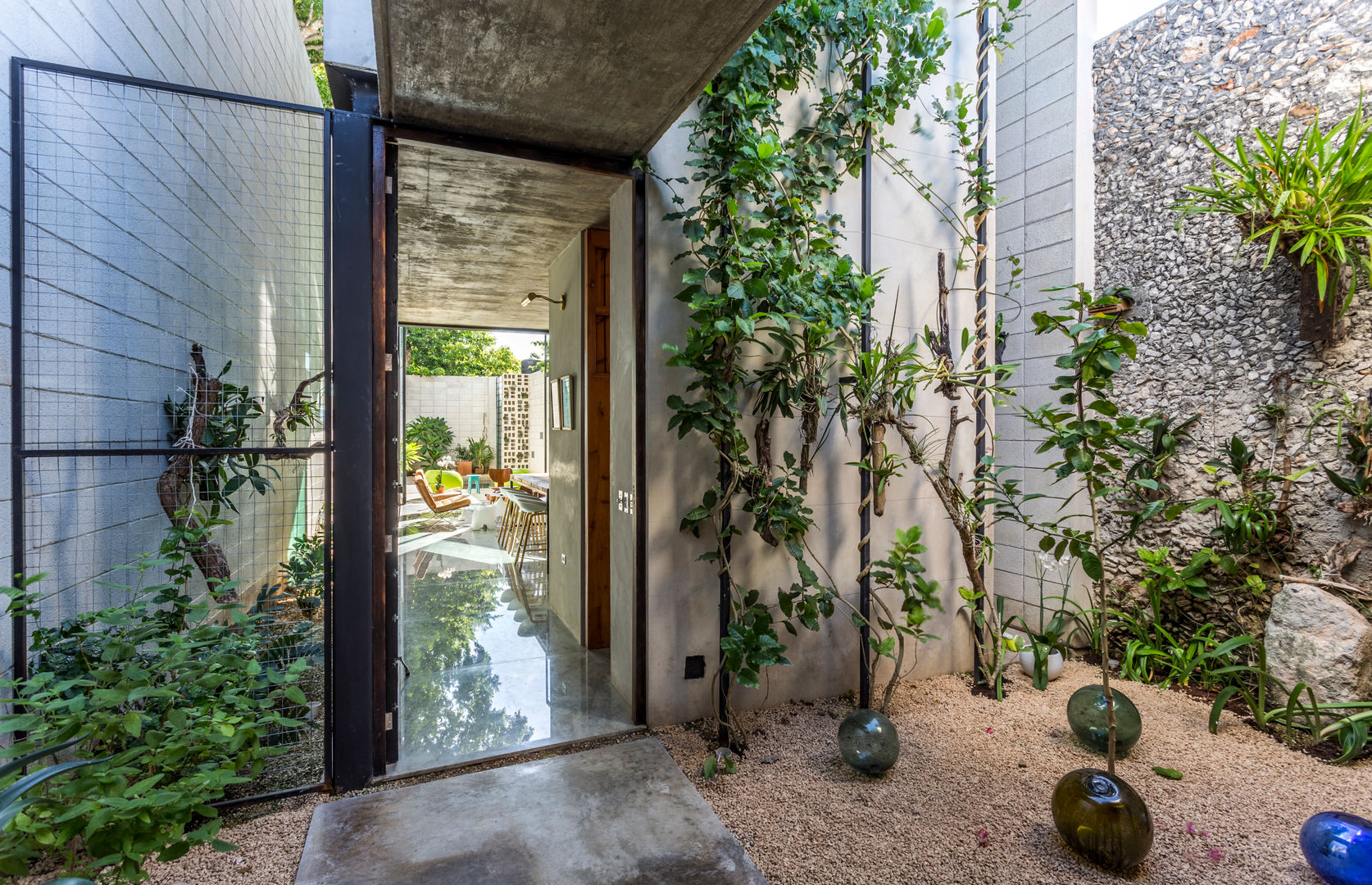 Fantástico Proyecto - Casa Desnuda, Taller Estilo Arquitectura Taller Estilo Arquitectura Eclectic style garden