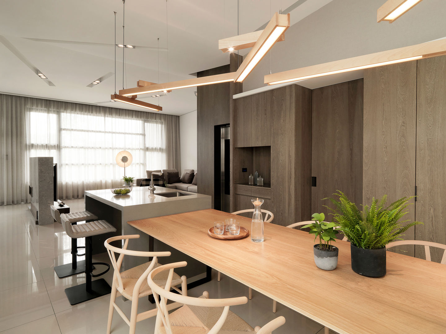 展Zhan, 禾築國際設計Herzu Interior Design 禾築國際設計Herzu Interior Design Modern Dining Room 桌子,财产,家具,植物,室内植物,椅子,木头,建造,台面,室内设计