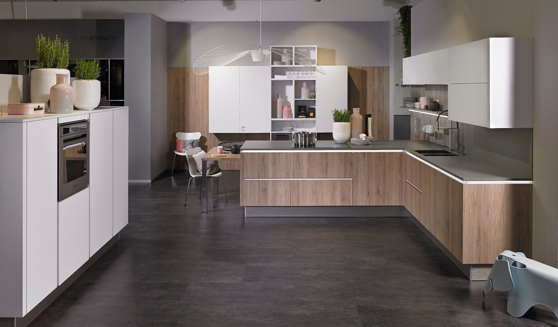 KOW Hausfair ALNO AG , ALNO North America ALNO North America Modern Kitchen Wood Wood effect Cabinets & shelves