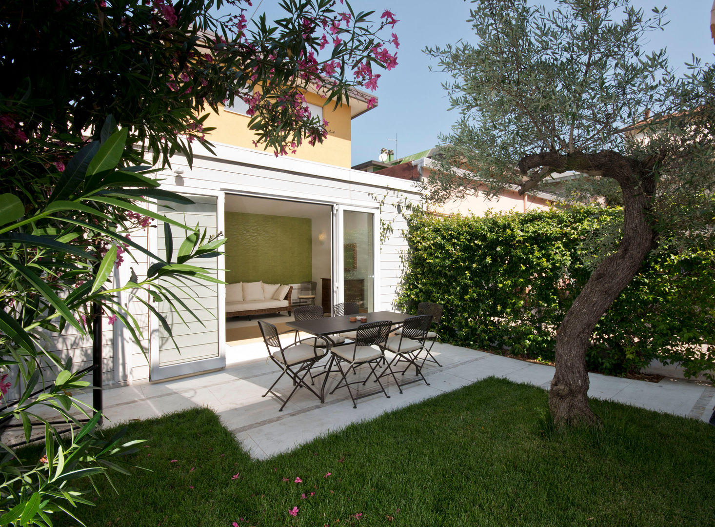 appartamento a rimini, bilune studio bilune studio Eclectic style garden