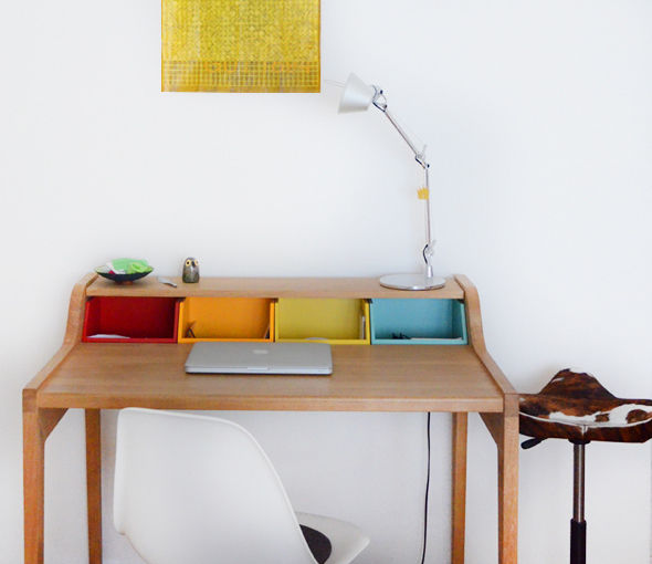 Privatwohnung G, ALBERT + GUCCIONE interior design ALBERT + GUCCIONE interior design Interior design Möbel,Produkt,Regale,Holz,Tisch,Rechteck,Gelb,Innenarchitektur,Materialeigenschaft,Kompfort