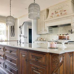 Pendant lights over island installations: a new trend