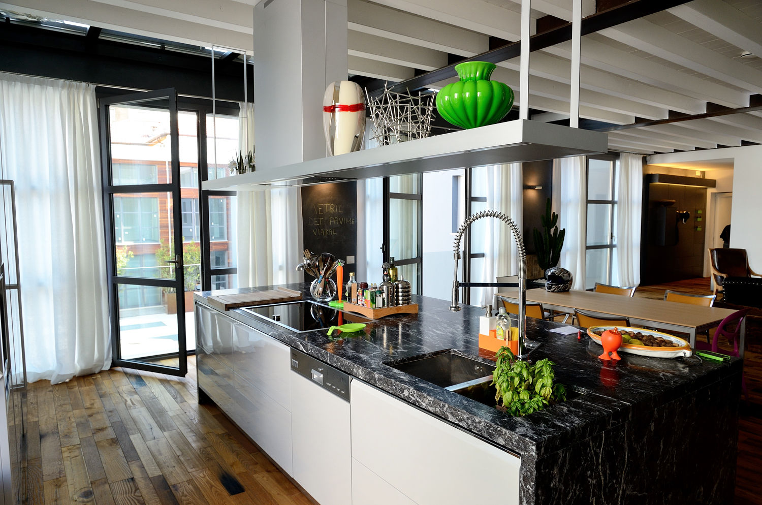 Sangervasio Loft, Massimo Adiansi Architetto Massimo Adiansi Architetto Modern Kitchen Proprietà,Mobilia,Controsoffitto,Rubinetto,Edificio,Lavello,Pianta,Cucina,Finestra,Pianta della casa
