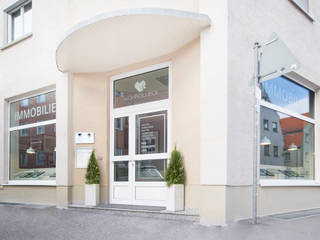 Neugestaltung unserer Räume I WOHNGLUECK GmbH , WOHNGLUECK GmbH (Immobilien) WOHNGLUECK GmbH (Immobilien) Commercial spaces