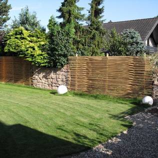 Top 5: from 12 garden fences to the wee-little prefab home you'll fall in love with!