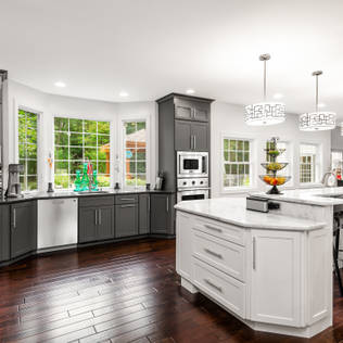 Lighten up your dark kitchen with these 12 tricks 