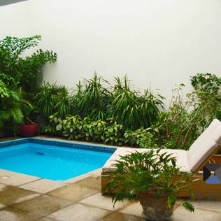17 wonderful small pool ideas for small home spaces
