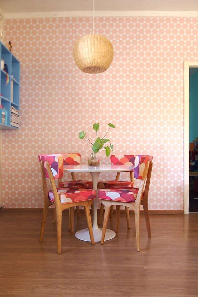 EMPAPELADOS, MANTELES, ALMOHADONES, ILUMINACION, MUEBLES & VAJILLA, Casa Feten Casa Feten Modern Dining Room Tables