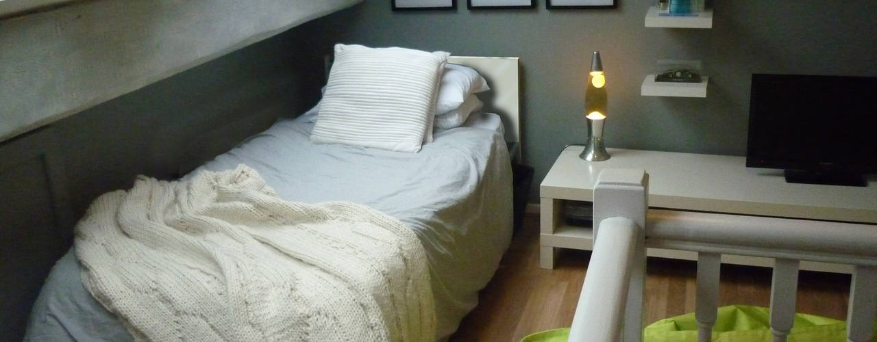 Attic Teen Bedroom, The Interior Design Studio The Interior Design Studio Modern Bedroom