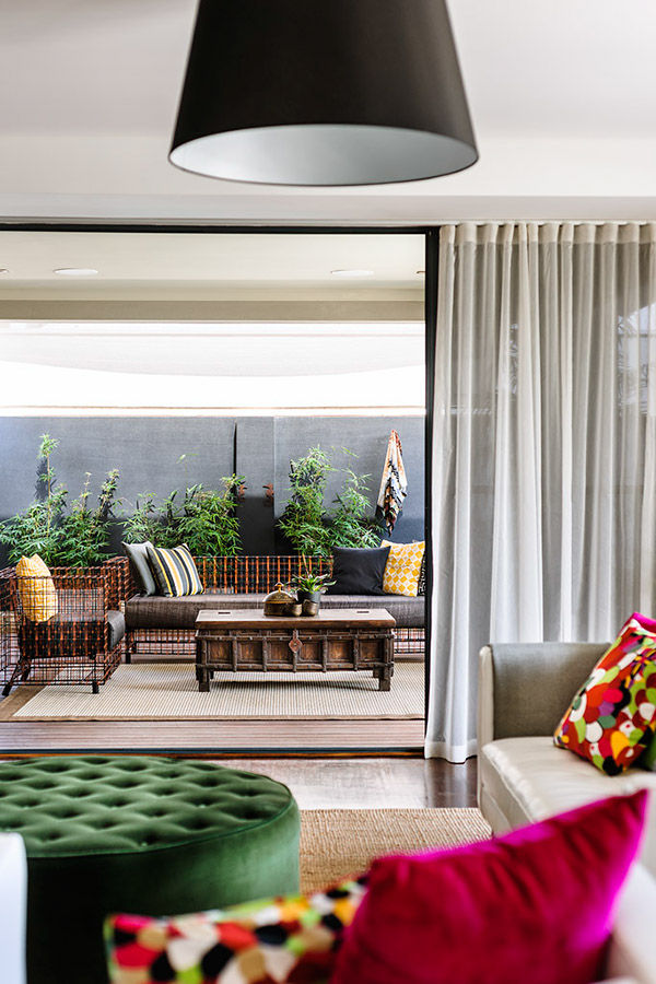 Contemporary Villa, Design Concept creative studio Design Concept creative studio Balcony Property,Furniture,Comfort,Plant,Couch,Interior design,Shade,Building,Lighting,Living room