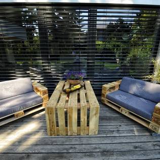 10 Easy Things You Can Do With Pallets!