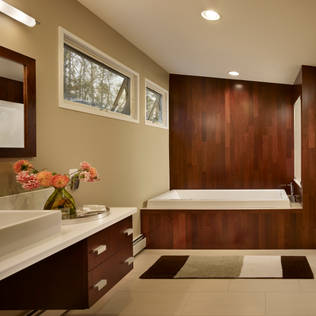How to integrate wood into your bathroom 