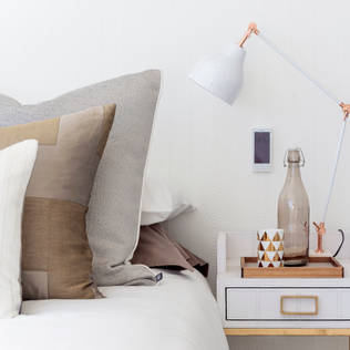 Ensure the apt end table height for homey visual harmony 