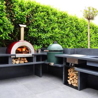 Design and Accessories for a Perfect Outdoor Kitchen