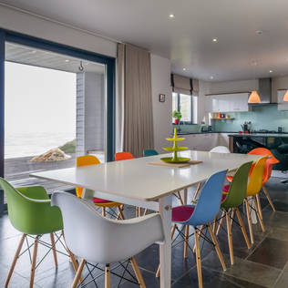 12 perfect dining rooms for the 12 Zodiac signs!