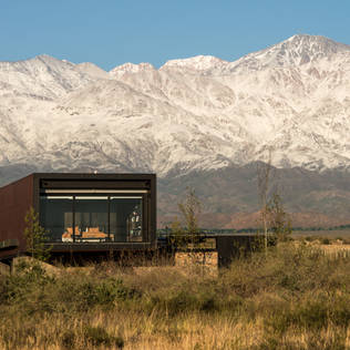 Architecture: 8 Beautiful Houses That were Very Cheap to Build