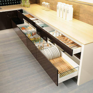 Top 5: 6 ideas for a beautiful backyard patio or porch to 15 fantastic front doors and gates!