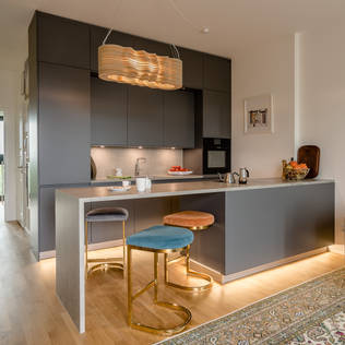 If You Have A Grey Kitchen, These 8 Floors Harmonize Particularly Beautifully!