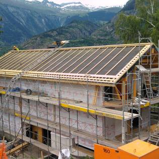 An Elegant, Economical And Eco-friendly Solar Roof Installation In A Home