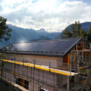 An Elegant, Economical And Eco-friendly Solar Roof Installation In A Home