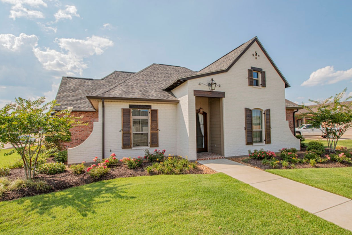 Best Ways to Improve Your Home’s Curb Appeal Press profile homify Single family home