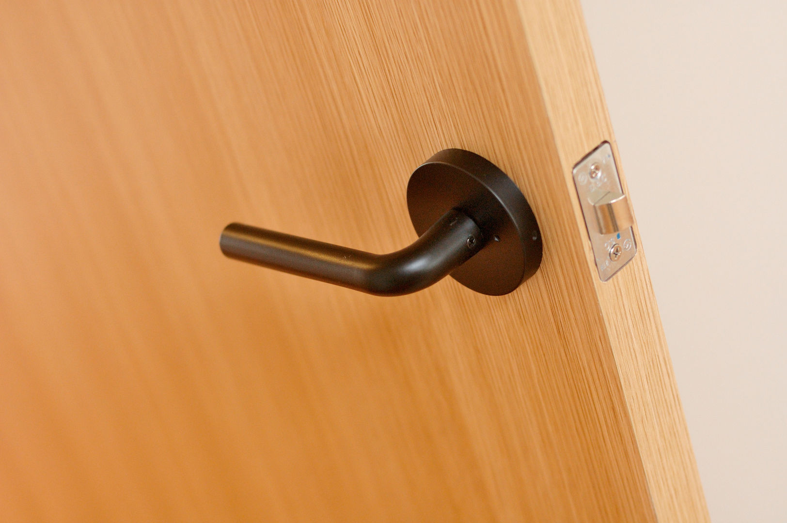 신목동 3단지 한옥스타일 아파트 인테리어, (주)더블유디자인 (주)더블유디자인 Modern style doors